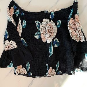 Kendall & Kylie Medium Shirt